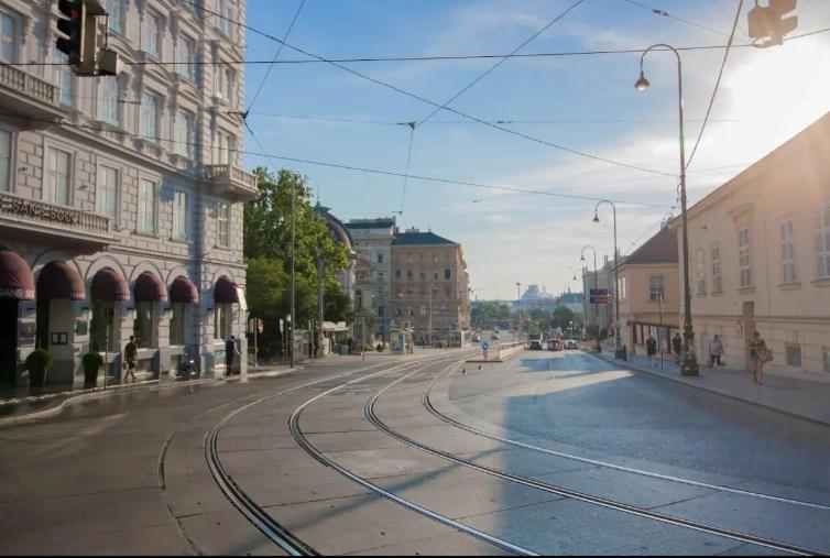 Suesses Apartment Naehe Volkstheater Viena Exterior foto