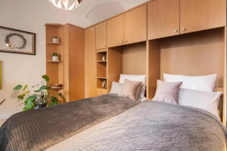 Suesses Apartment Naehe Volkstheater Viena Exterior foto